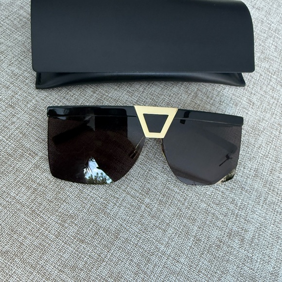 Yves Saint Laurent Accessories - Yves Saint Laurent Black and Gold Sunglasses